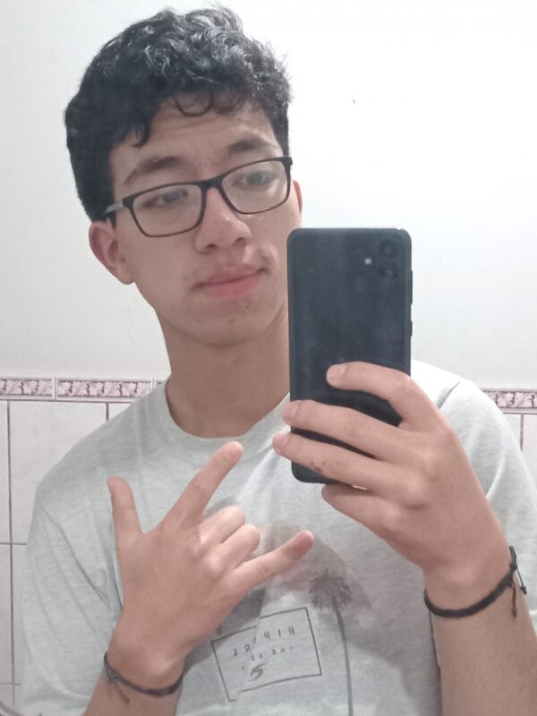 alvarezpiero - alvarezpiero - OnlyFans Gratis