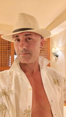 mugur - mugur - OnlyFans Gratis