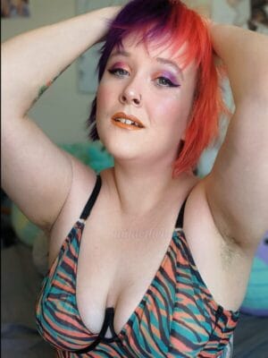 unklothedfree - unklothedfree - OnlyFans Gratis